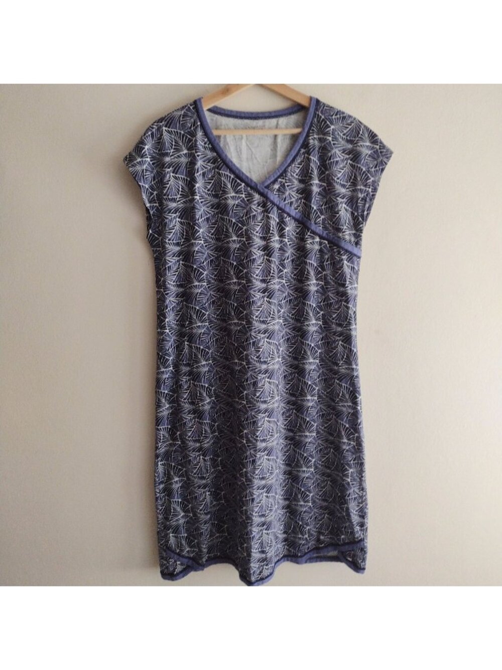 Garnet Hill Asian Wrap Nightgown L Blue Leaf Print Soft Cotton Nightie